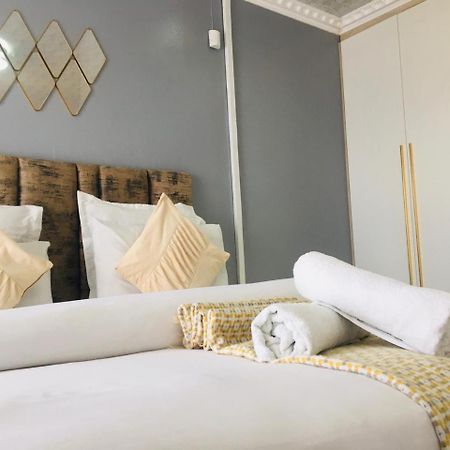 Mavi Guest House イースト・ロンドン エクステリア 写真